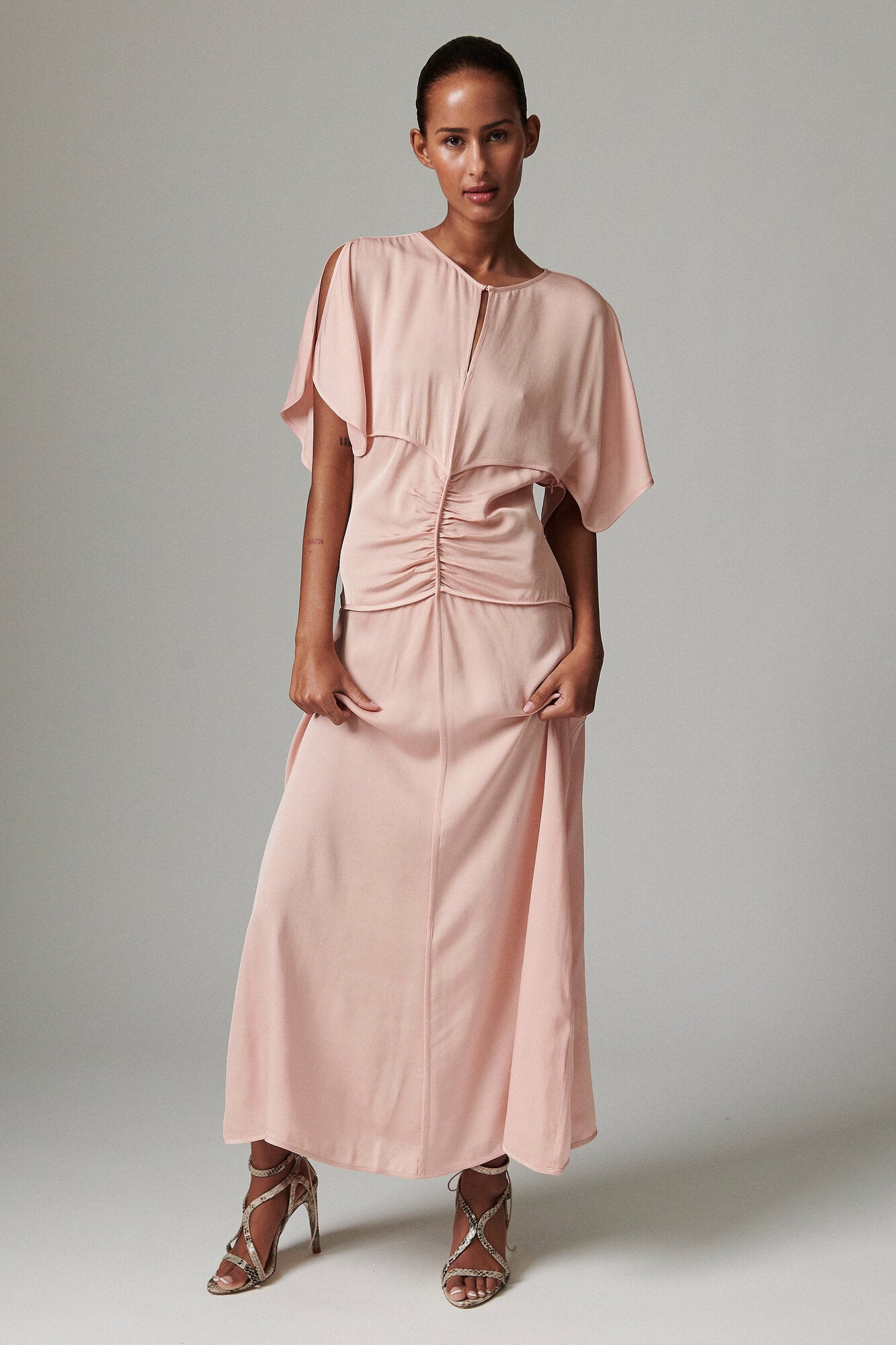 Gigi Matte Crepe kjole - Rose Smoke